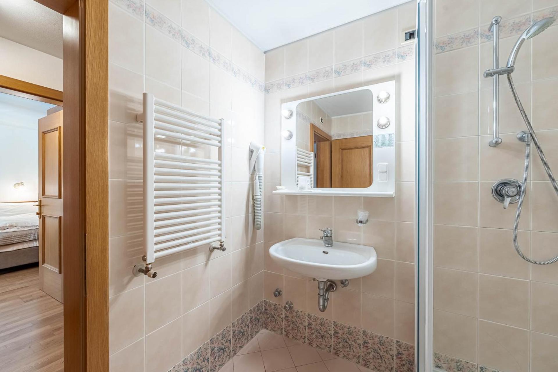 Hotel Villetta Maria Cottage Canazei Exterior photo