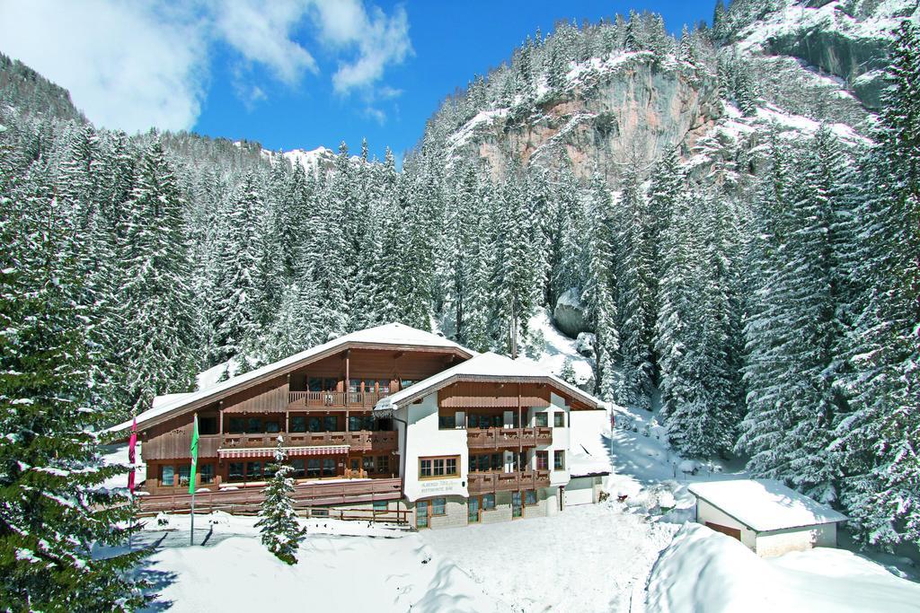 Hotel Villetta Maria Cottage Canazei Exterior photo